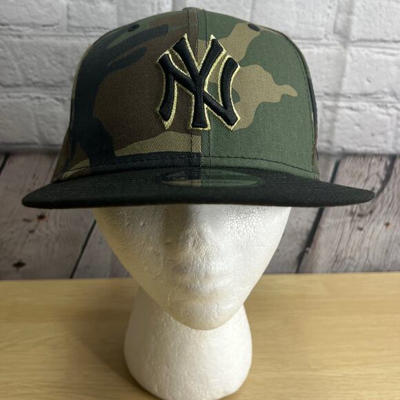 MLB New Era Camouflaged New York Yankees Anniversary Snapback Cap Adjustable - Picture 1 of 13